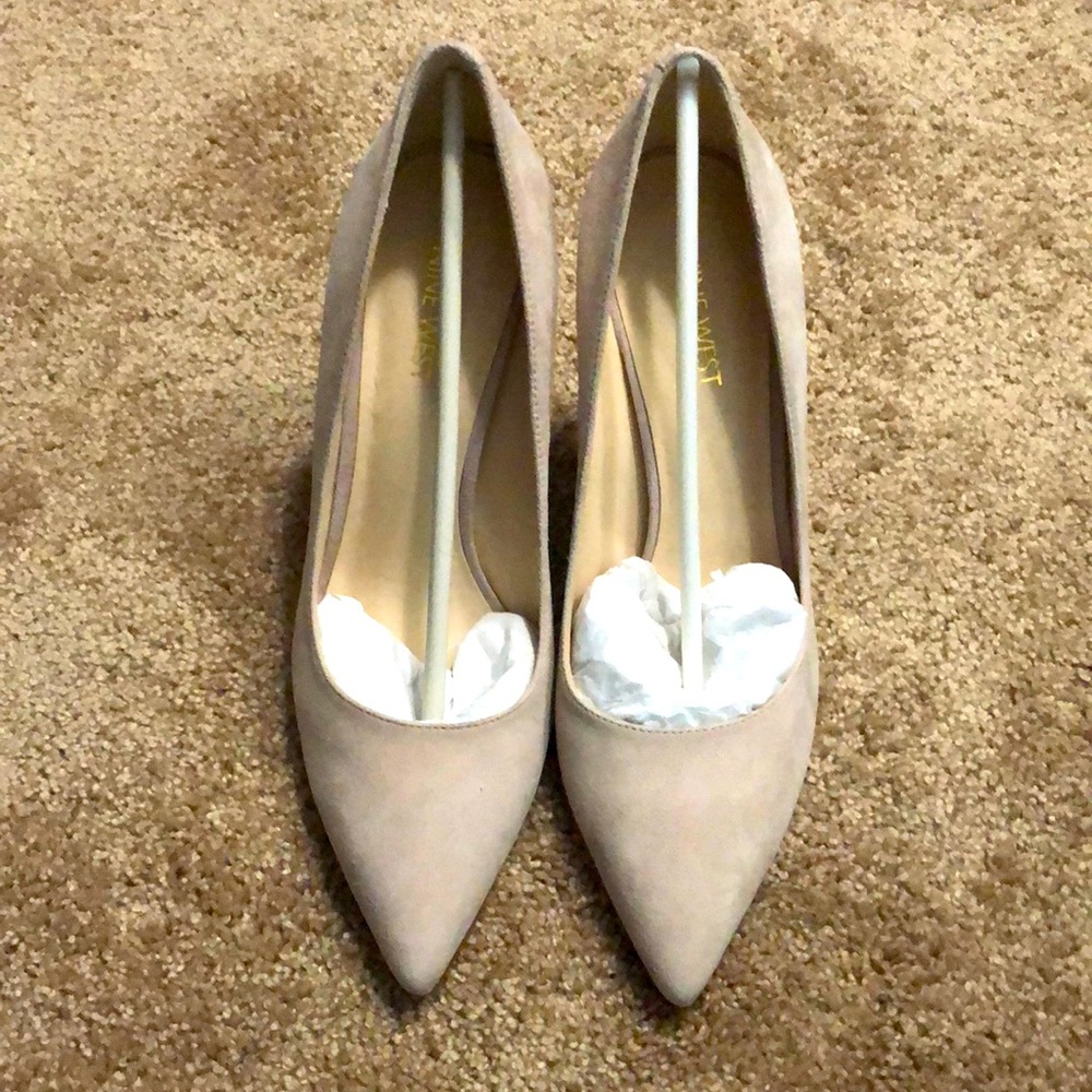 Tatiana Pumps - Natural Suede